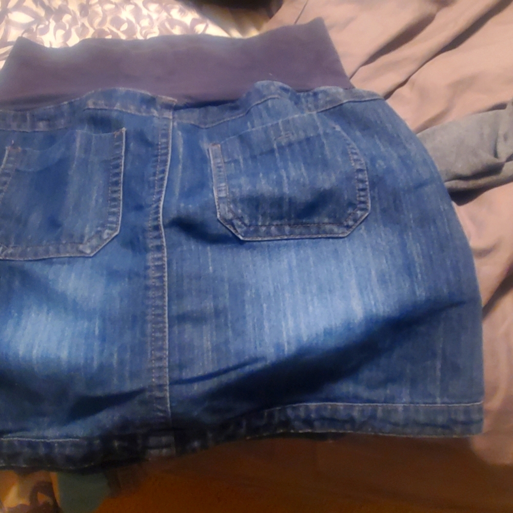 Maternity skort